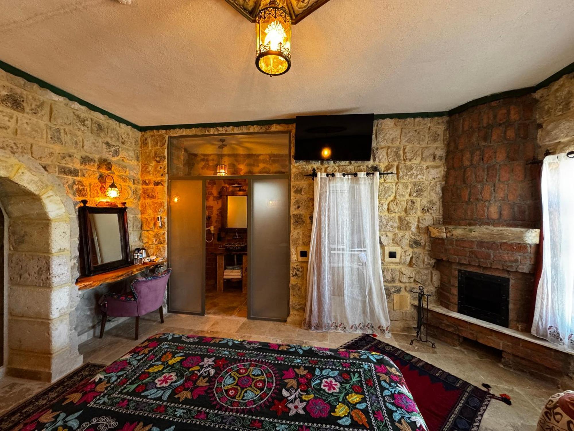 Canela Cave Hotel - Cappadocia Çavuşin Exteriör bild
